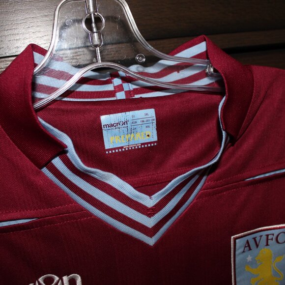 near mint no sponsor ASTON VILLA 2013-14 home + away shirts Macron soccer jersey - Picture 10 of 11